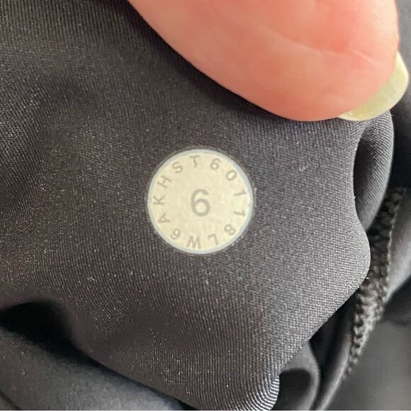 LULULEMON FAST & FREE CROP II NULUX 19” - Picture 7 of 8